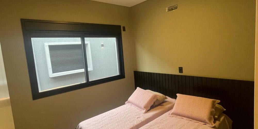 Casa no Condomínio Rosa Internacional 2.390K César (11)