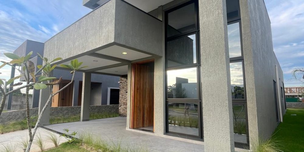 casa do César no Cond. Rosa Internacional 194m² por $ 2.390 (2)