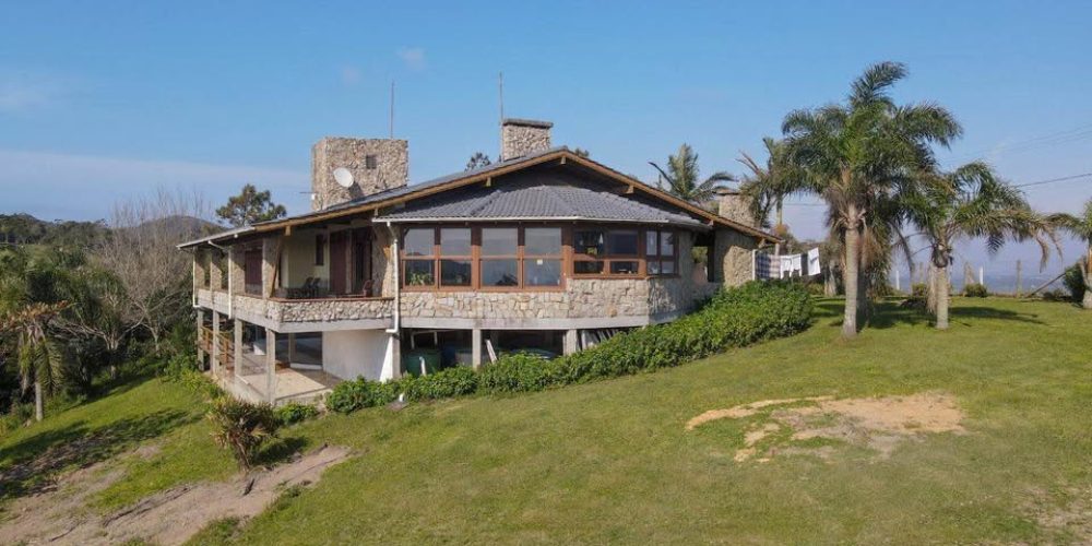 casa na silveira do americano 7