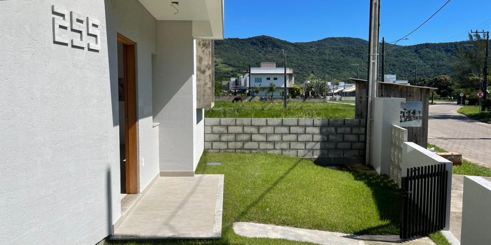comprar casa garopabaWhatsApp Image 2024-04-19 at 15.35.52 (1)